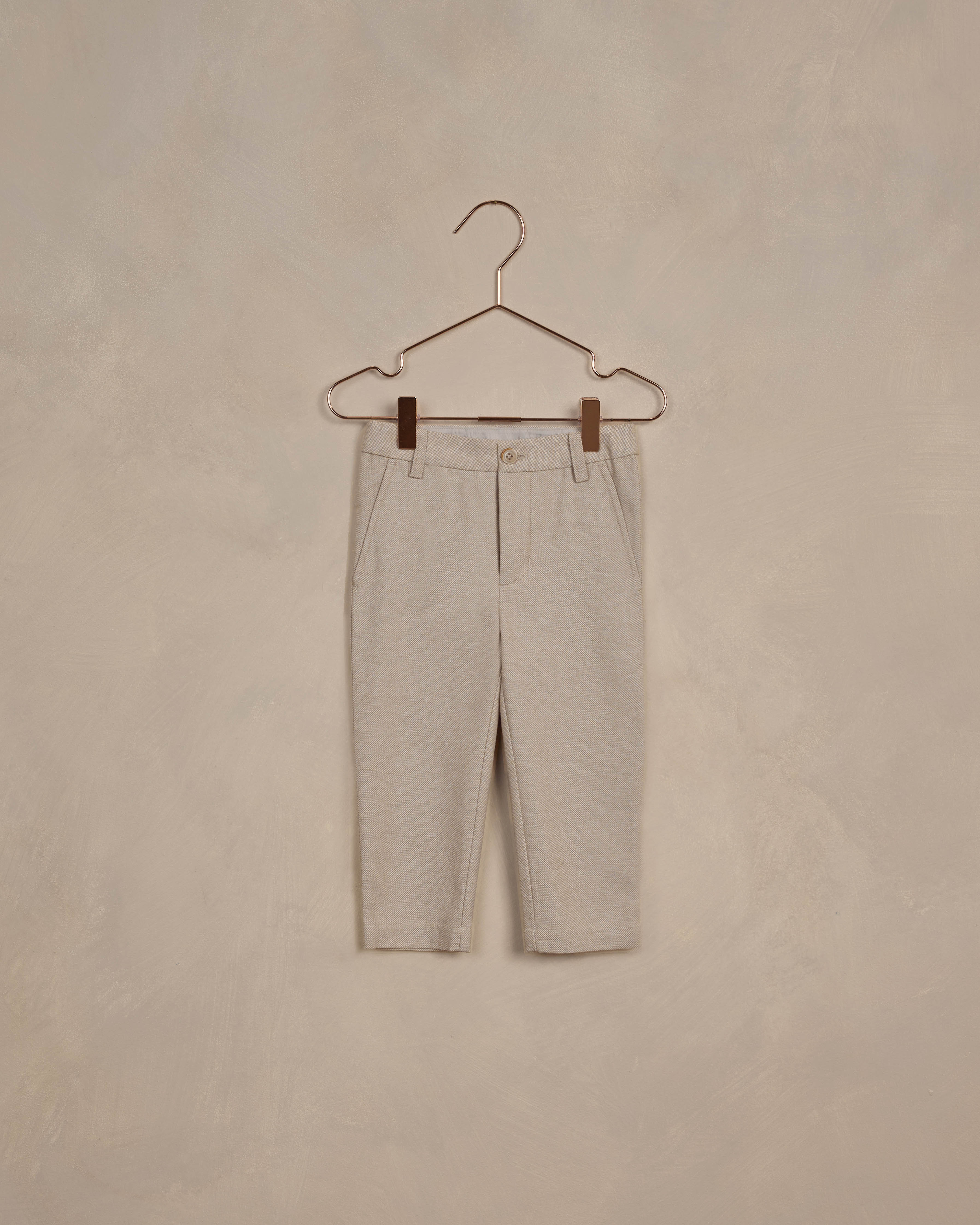 Sebastian Pant || Fog