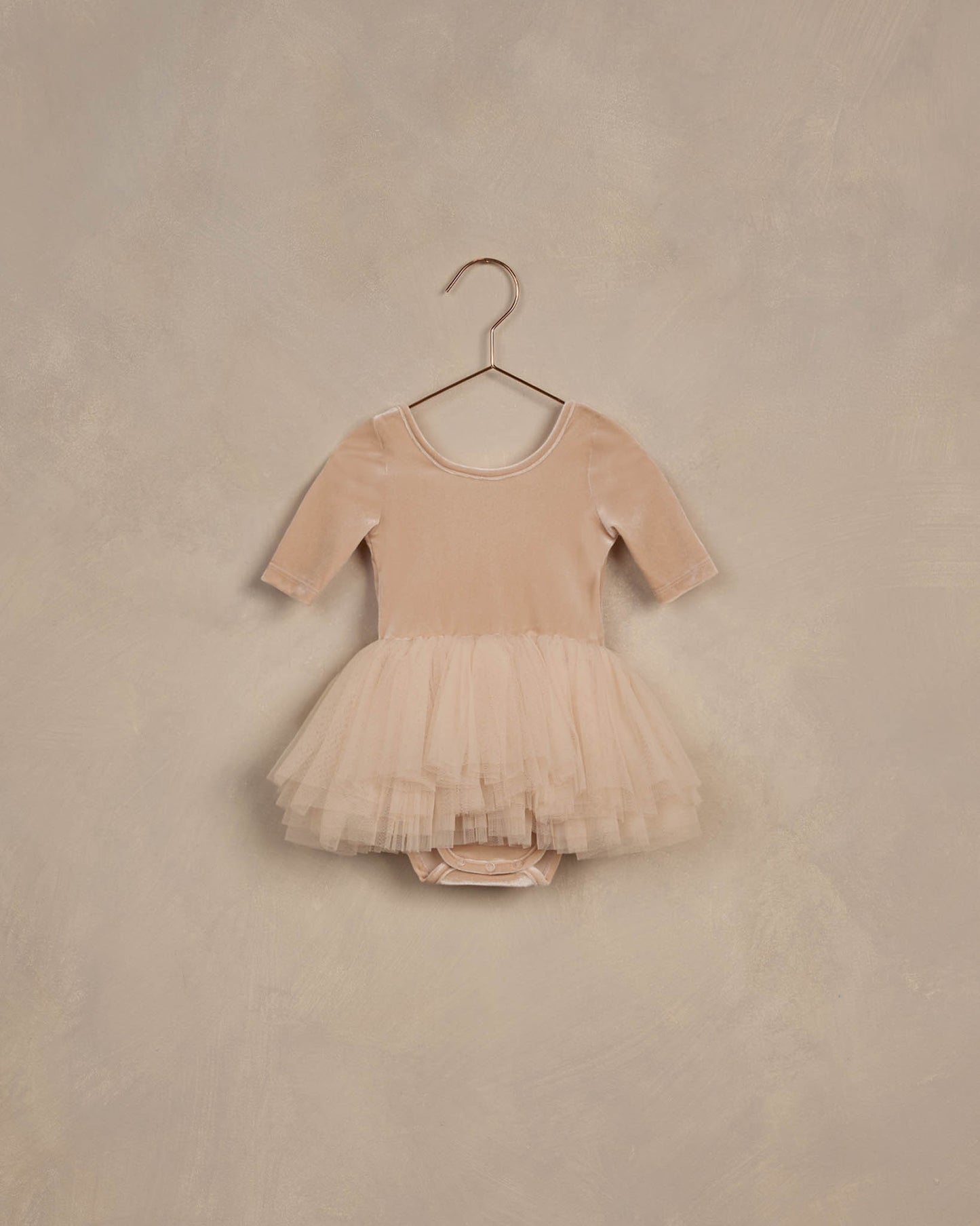 Thea Tutu || Antique