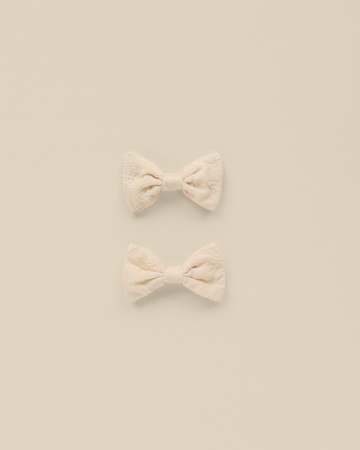 Little Bow Clip || Natural