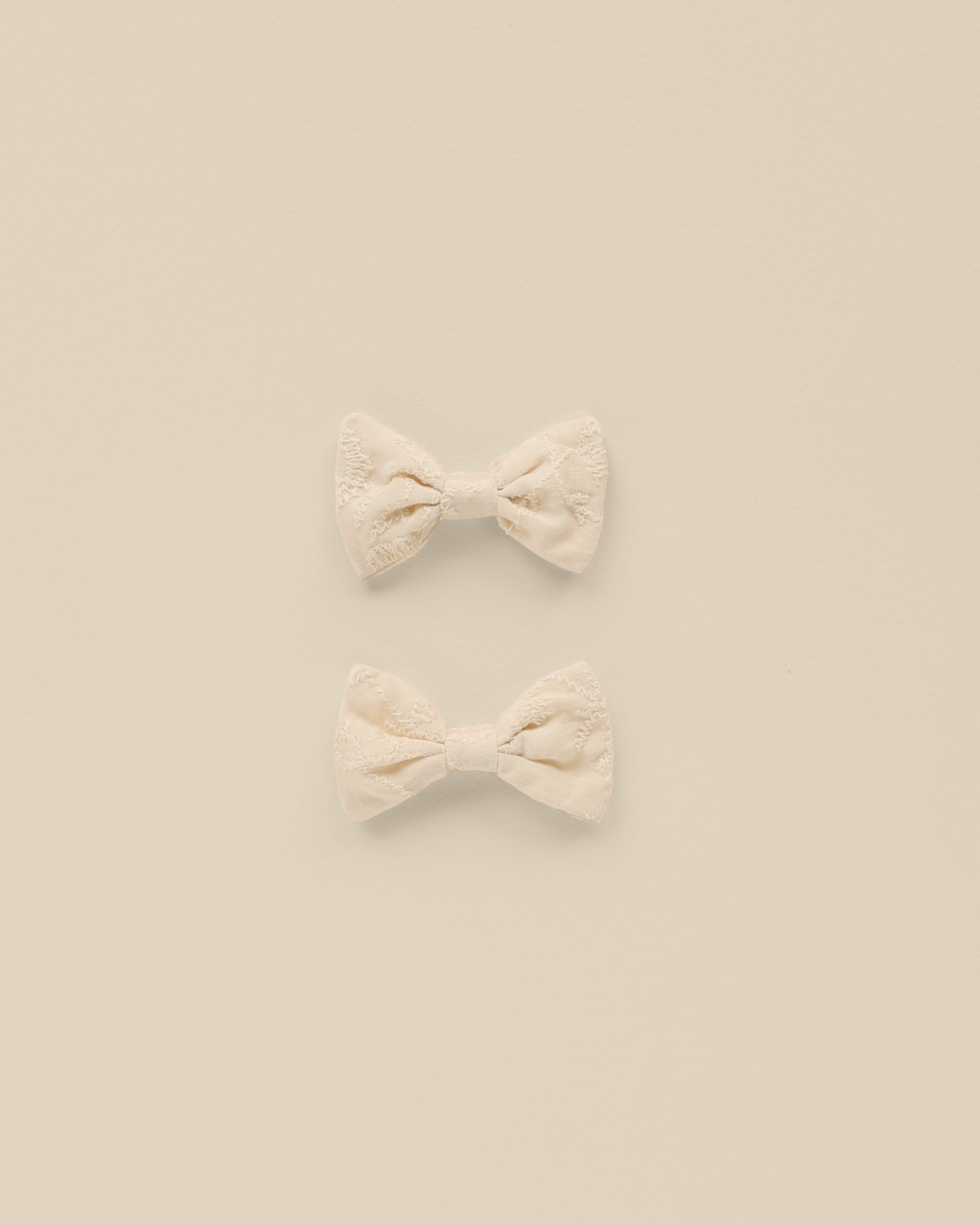 Little Bow Clip || Natural