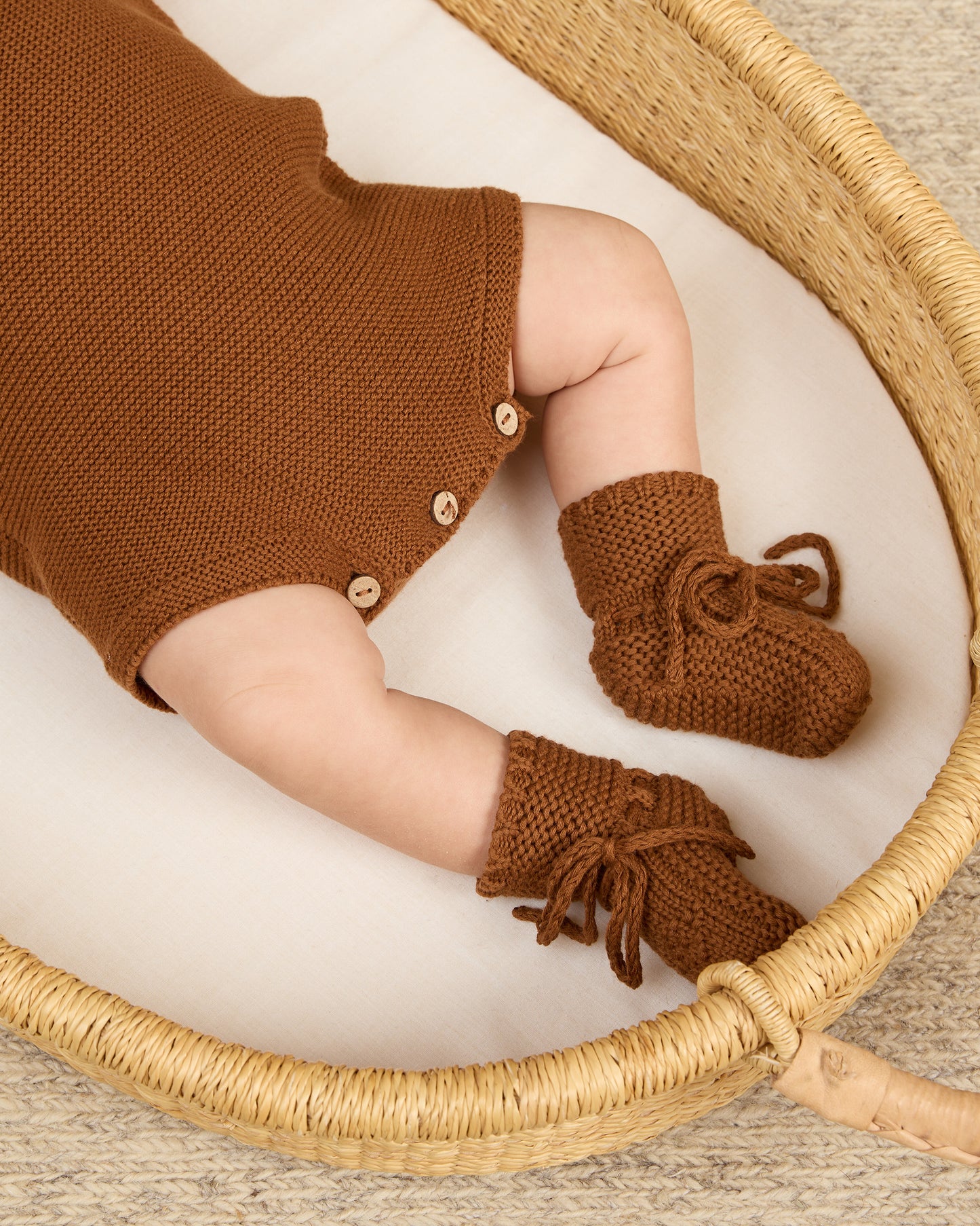 Knit Booties || Cinnamon