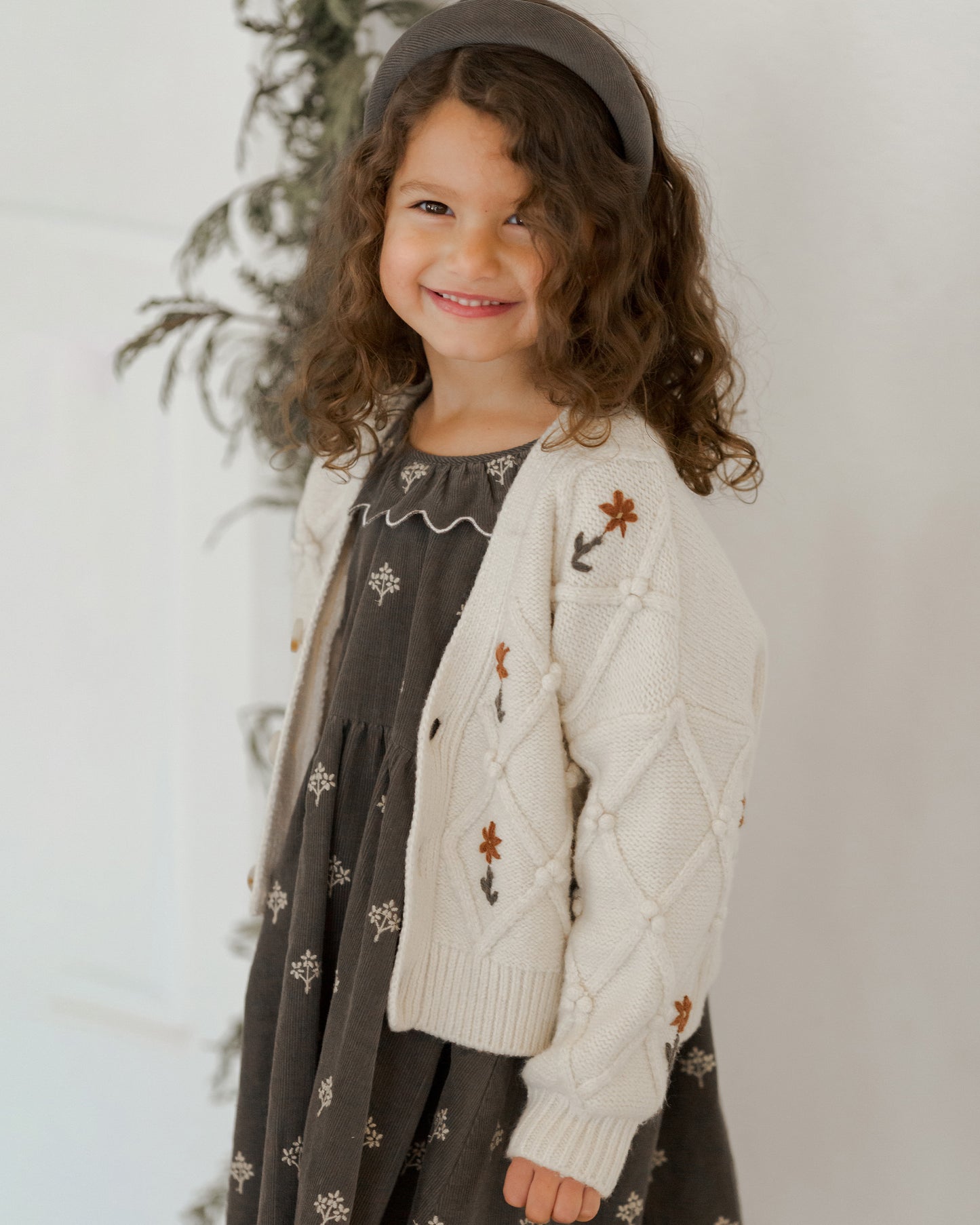 Boxy Cardigan || Winter Floral Embroidery